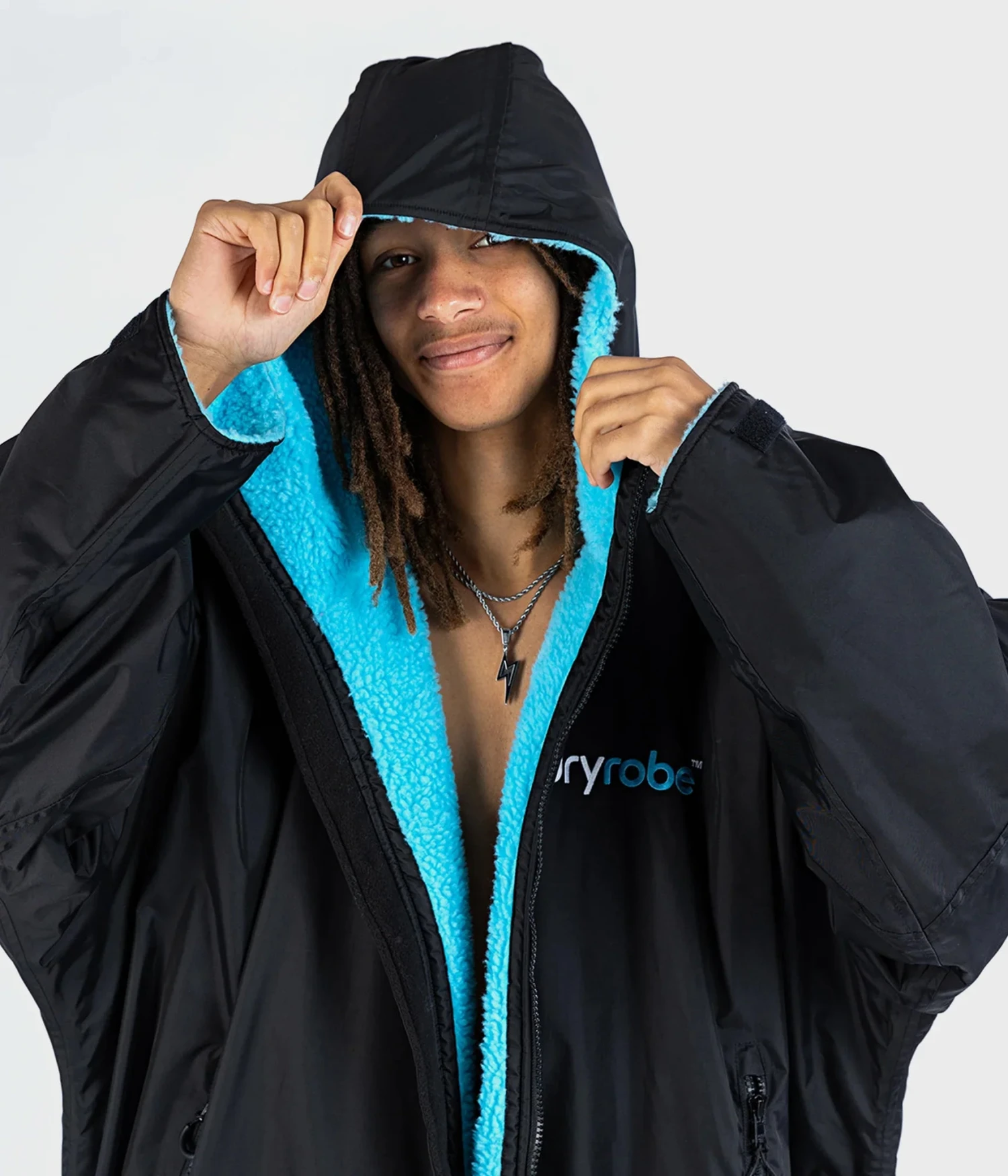Dryrobe Advance Long Sleeve BLACK BLUE - RECYCLED 5 Dryrobe Advance Long Sleeve BLACK BLUE - RECYCLED - Image 3