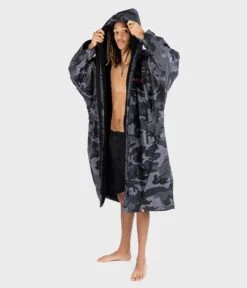 Dryrobe Advance Long Sleeve Black Camouflage - RECYCLED -World Of Camping Black Camo 2 2024x2024 28448b60 1a2e 4839 b7e0 fe8b88180f3a