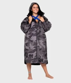 Dryrobe Advance Long Sleeve Black Camouflage - RECYCLED -World Of Camping Black Camo 5 2024x2024 42e2a54e 6856 4958 8ebc 9fa877e77ae3