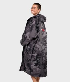 Dryrobe Advance Long Sleeve Black Camouflage - RECYCLED -World Of Camping Black Camo 6 2024x2024 6cac336b 6f91 47e3 ad44 7fc61ea52181
