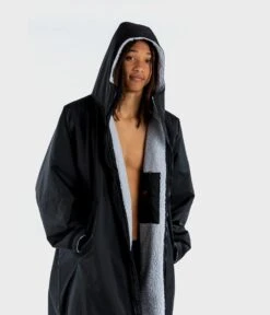 Dryrobe Advance Long Sleeve BLACK GREY - RECYCLED -World Of Camping Black Grey 2 2024x2024 9f0b82c2 a320 4ade bbef aa5dccb51e3a