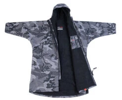 Dryrobe Advance Long Sleeve Black Camouflage - RECYCLED -World Of Camping CAMO BLK M 009 2024x2024 2bb410f2 421e 4376 86a9 46b6ec7e47df