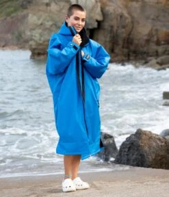 Dryrobe Advance Long Sleeve Cobalt Blue - RECYCLED 19 Dryrobe Advance Long Sleeve Cobalt Blue - RECYCLED -World Of Camping Cobalt Blue 7 2024x2024 6de9cb97 a8c0 4486 b00f ba188815359e