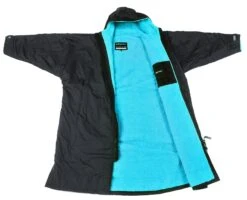 Dryrobe Advance Long Sleeve BLACK BLUE - RECYCLED 13 Dryrobe Advance Long Sleeve BLACK BLUE - RECYCLED -World Of Camping Long sleeve 0001 BlackBlue 2024x2024 32d3ae3a cb1b 40b7 8fcf 3de7dbfb6f5f