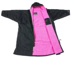 Dryrobe Advance Long Sleeve BLACK PINK - RECYCLED 13 Dryrobe Advance Long Sleeve BLACK PINK - RECYCLED -World Of Camping Long sleeve 0002 BlackPink 2024x2024 205f8de3 73d9 42f4 adce b4a7d876c844
