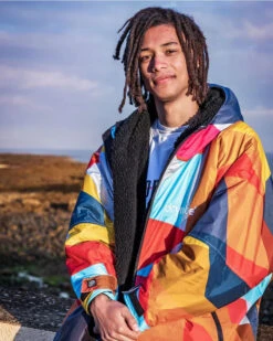 Dryrobe Advance Long Sleeve Abstract Limited EdItion -World Of Camping Screenshot2025 03 15at16.35.41