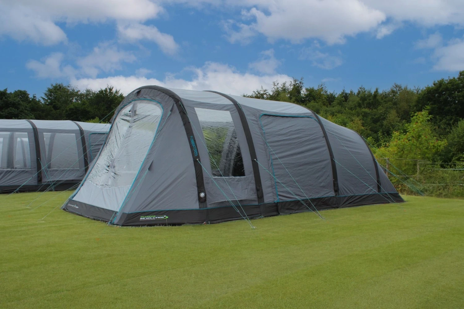 Outdoor Revolution Camp Star 500 XL Tent Bundle WIth Carpet And Footprint 2025 5 Outdoor Revolution Camp Star 500 XL Tent Bundle WIth Carpet And Footprint 2025 - Image 3