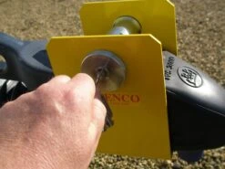 Milenco Super Heavy Duty Winterhoff WS3000 Hitchlock -World Of Camping w5